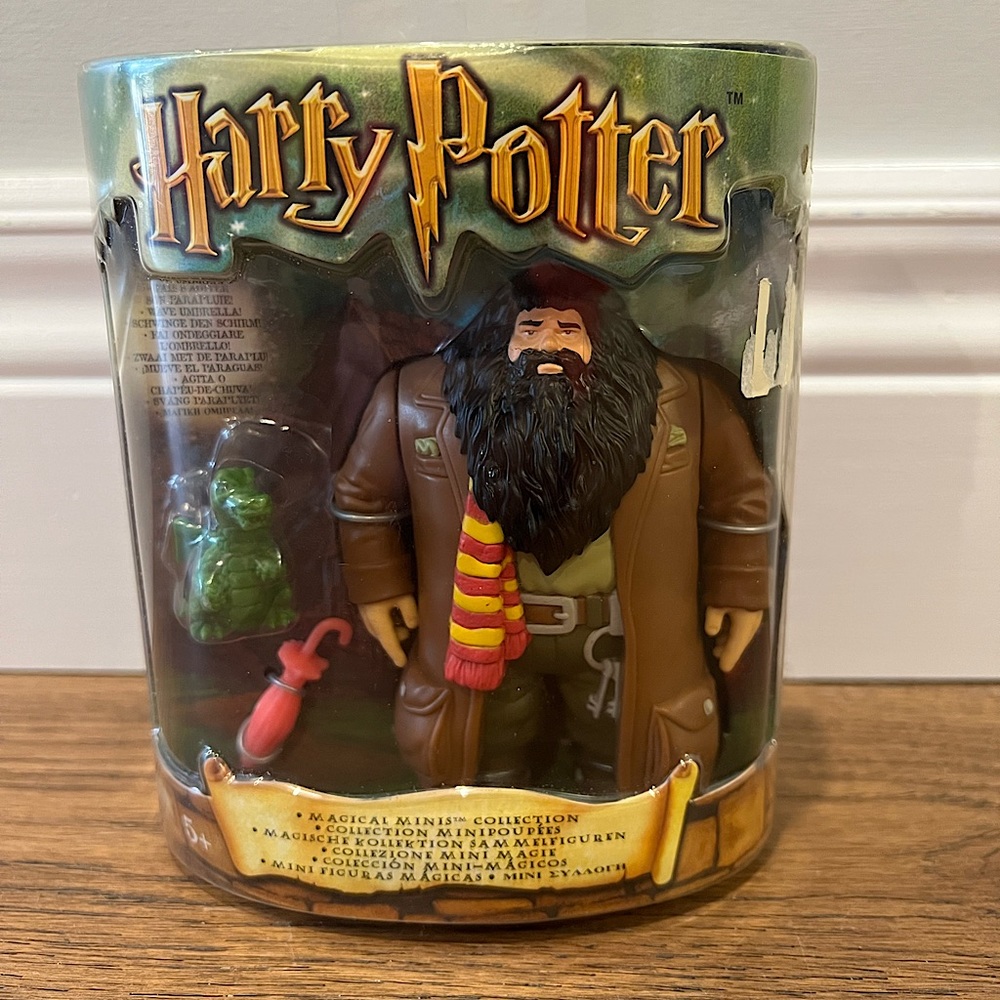 2001 Harry Potter Hagrid figure